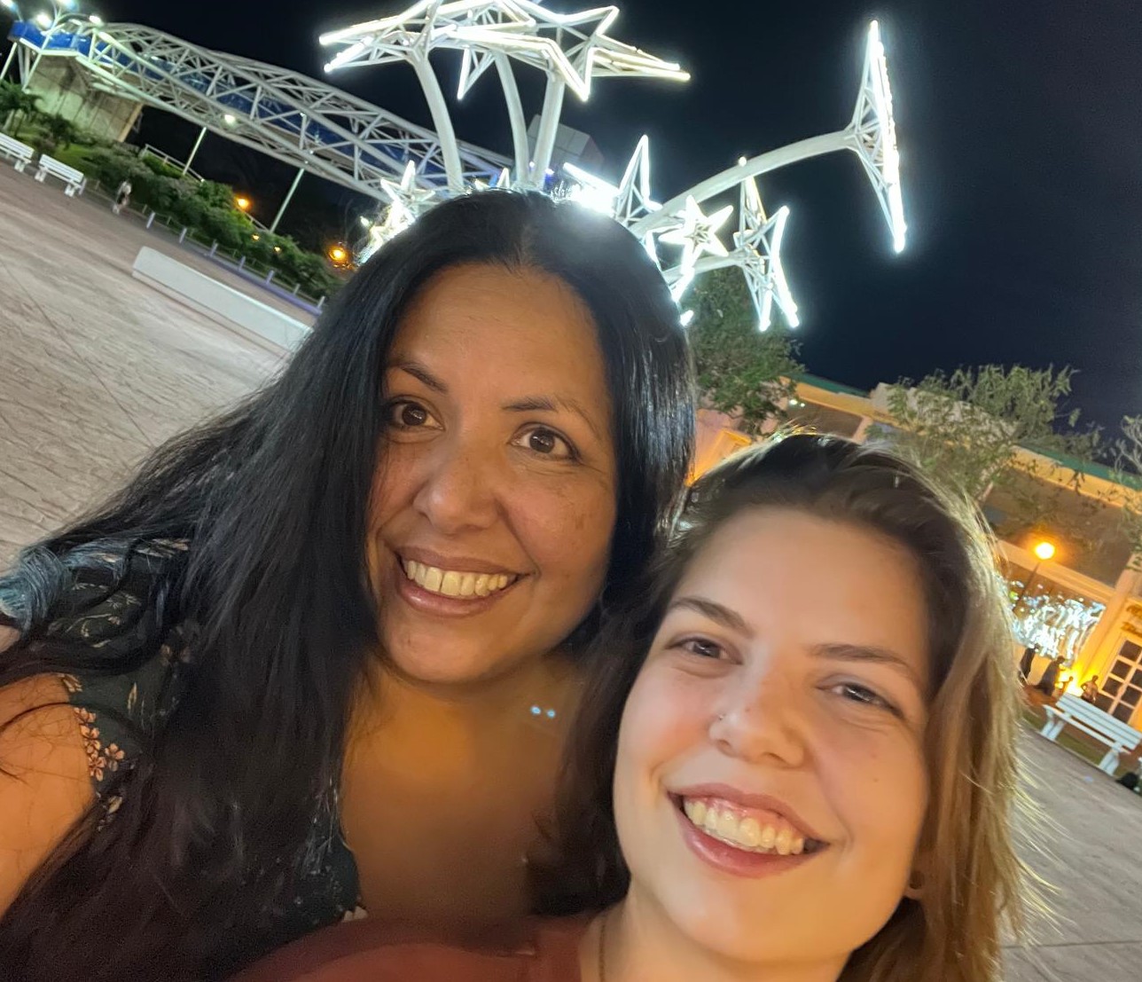 Maru and Viviana